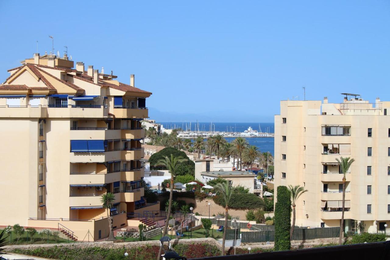 El Estudio De La Playa Benalbeach 317 Terraza Vistas Al Mar Benalmádena Exterior foto